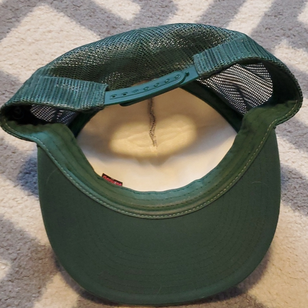Volcom trucker hat - Picture 4 of 7